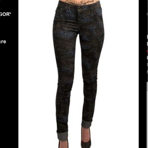 ✨Tripp Reversible jeans 👖 ✨